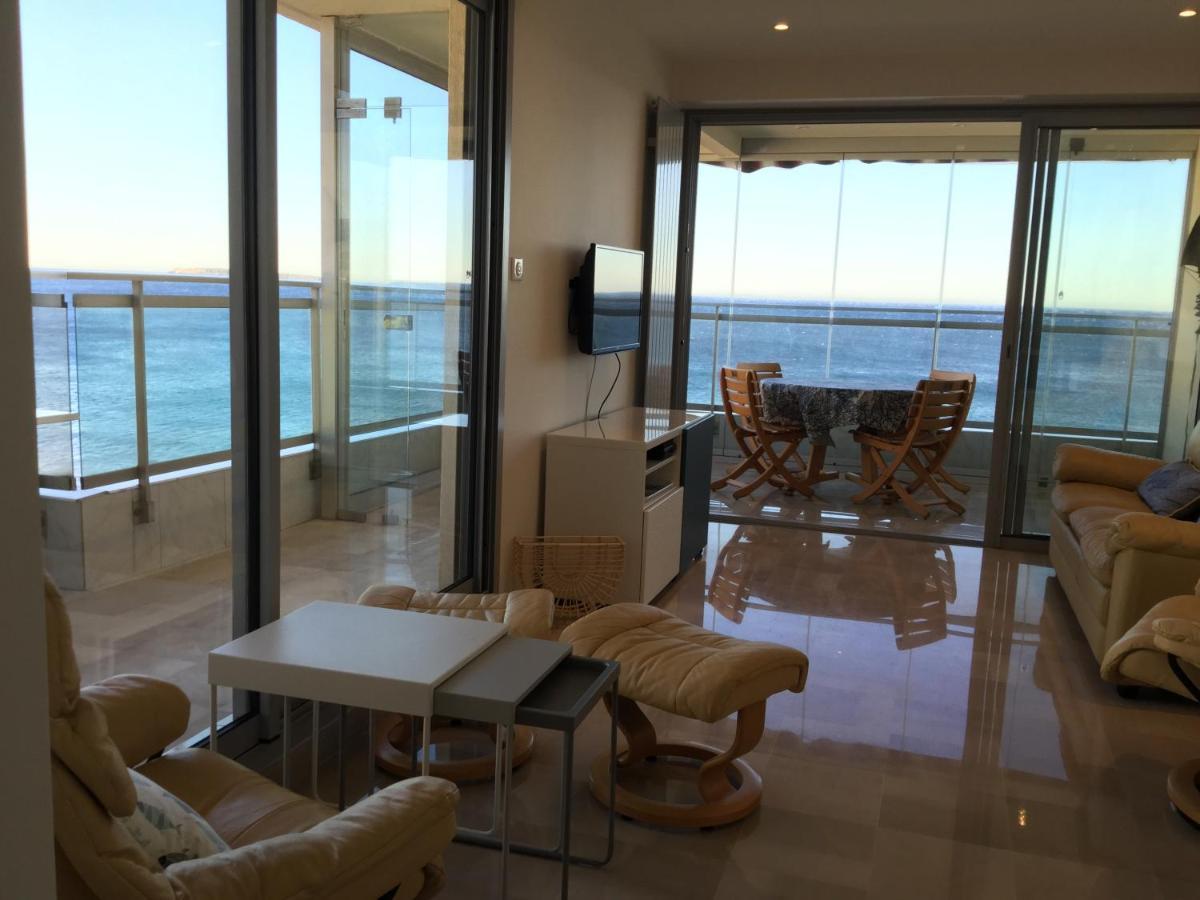 Bord De Mer - Cannes La Bocca Bagian luar foto