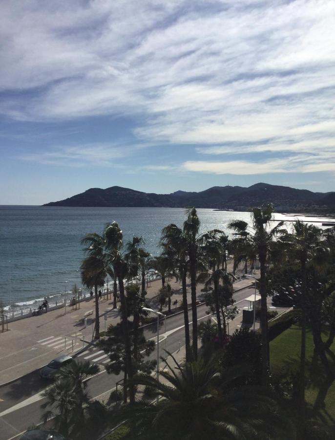 Bord De Mer - Cannes La Bocca Bagian luar foto