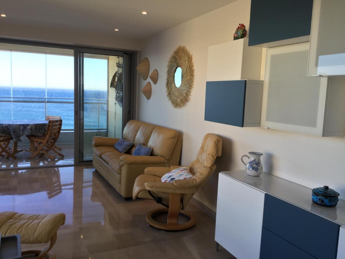 Bord De Mer - Cannes La Bocca Bagian luar foto